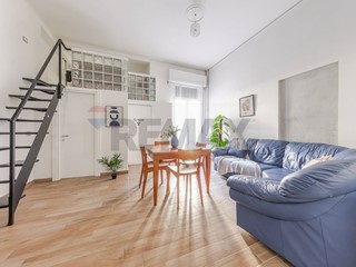 Bilocale in Vendita a Milano, 260'000&euro;, 60 m²