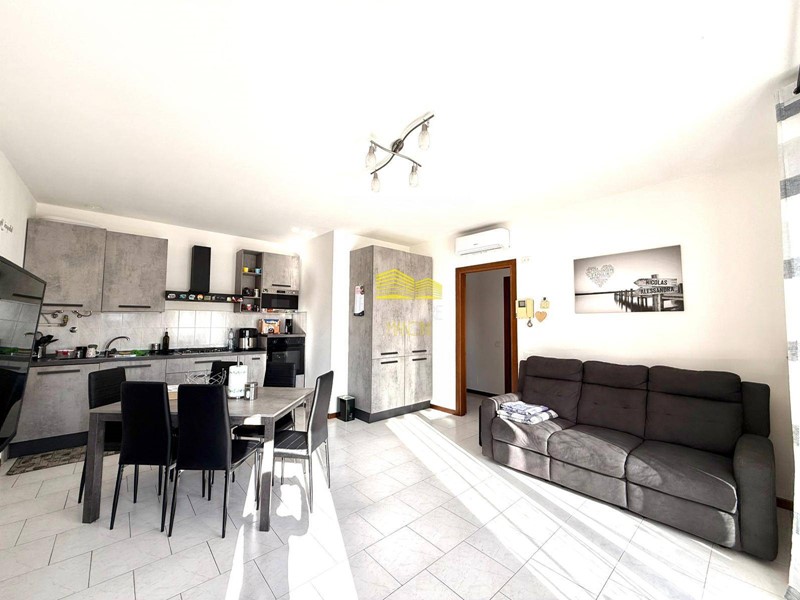 Trilocale in Vendita a Medolago, 139'000&euro;, 75 m²