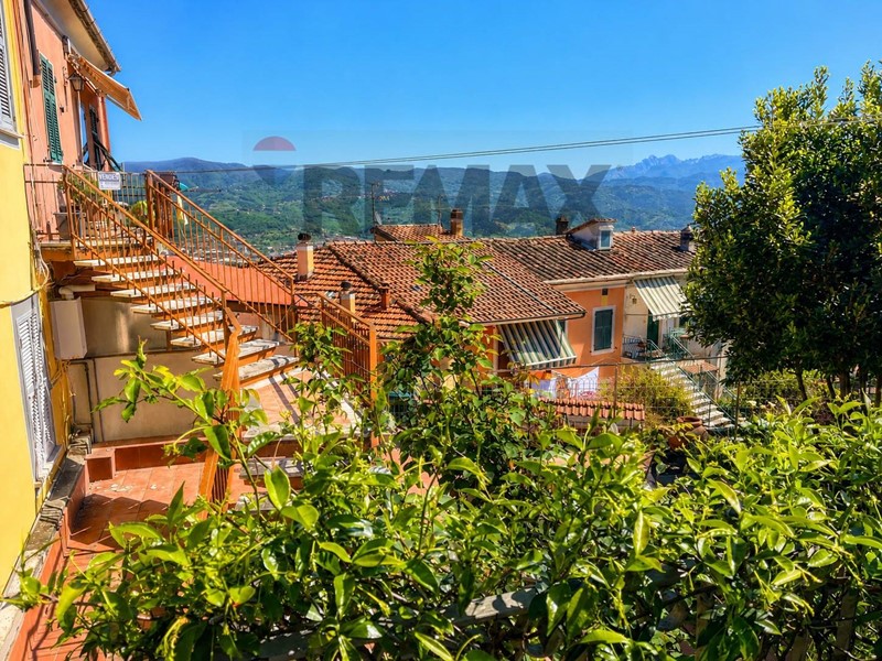 Trilocale in Vendita a Vezzano Ligure, 119'000&euro;, 95 m²