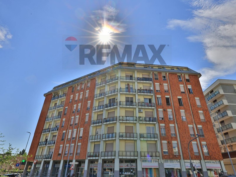 Trilocale in Vendita a Baranzate, 145'000&euro;, 75 m²