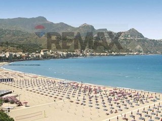 Quadrilocale in Vendita a Letojanni, 296'000&euro;, 107 m²