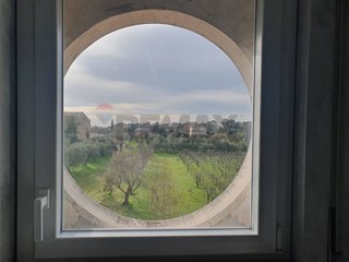 Appartamento in Vendita a Caltagirone, 95'000&euro;, 141 m²