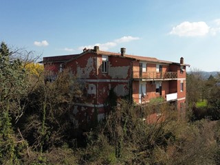 Appartamento in Vendita a Nepi, 500'000&euro;, 1180 m²