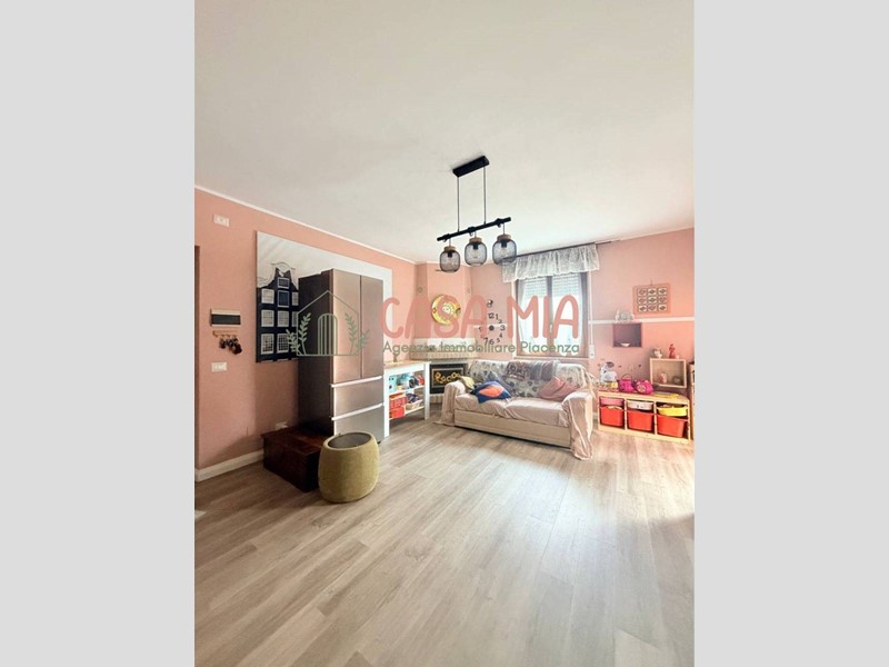 Trilocale in Vendita a Rivergaro, 140'000&euro;, 110 m²
