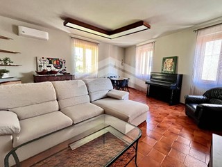 Trilocale in Affitto a Campobasso, 550&euro;, 100 m²