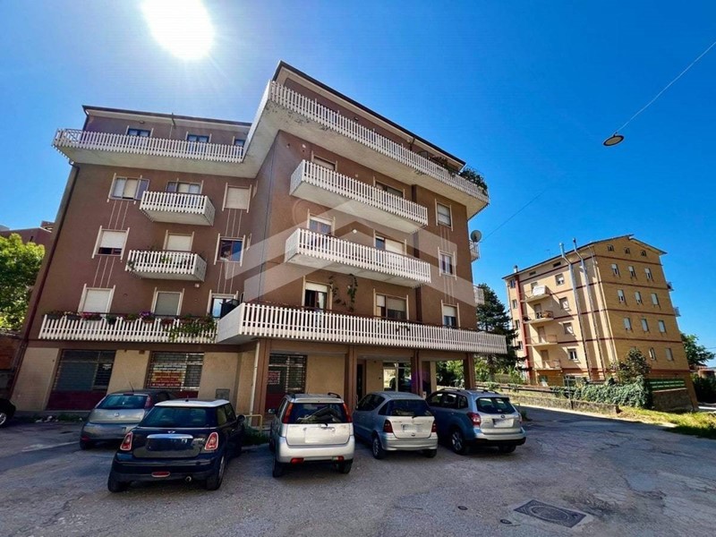 Quadrilocale in Affitto a Campobasso, 180&euro;, 140 m²