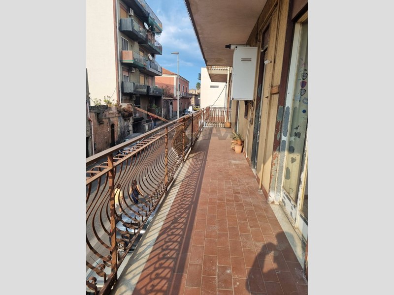 Appartamento in Vendita a Tremestieri Etneo, 81'000&euro;, 100 m²