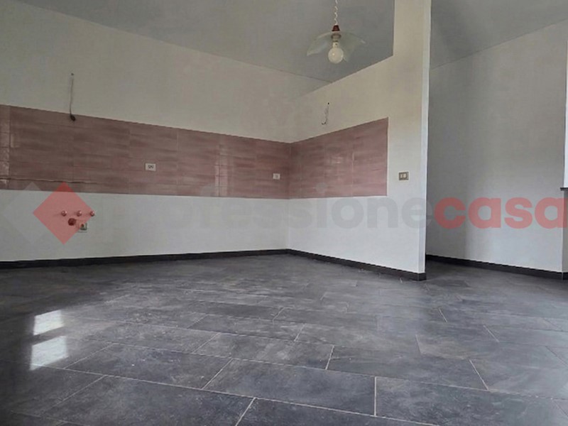 Trilocale in Vendita a Frossasco, 89'000&euro;, 70 m²