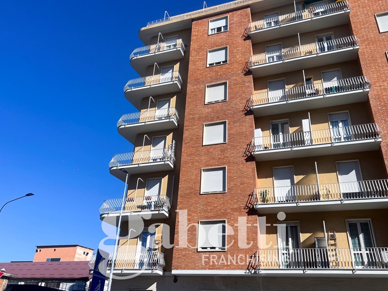 Trilocale in Affitto a Torino, 450&euro;, 78 m², arredato