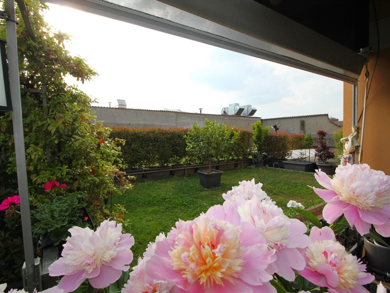 Quadrilocale in Vendita a Legnano, 265'000&euro;, 154 m², con Box