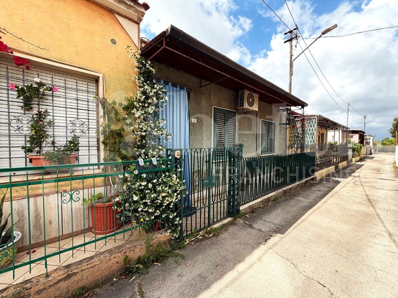 Trilocale in Vendita a Latina, 74'000&euro;, 75 m²