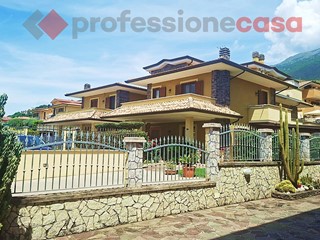 Trilocale in Vendita a Piedimonte San Germano, 85'000&euro;, 80 m²