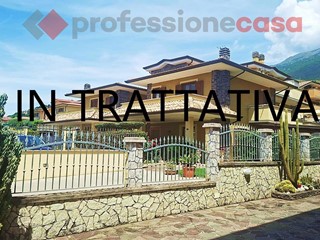 Trilocale in Vendita a Piedimonte San Germano, 85'000&euro;, 80 m²