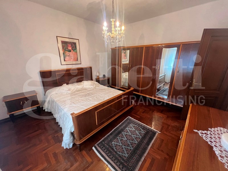 Trilocale in Vendita a Villa Carcina, 125'000&euro;, 95 m², arredato, con Box