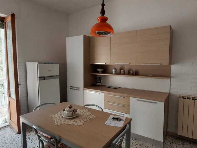 Appartamento in Vendita a Asciano, 89'000&euro;, 110 m², con Box