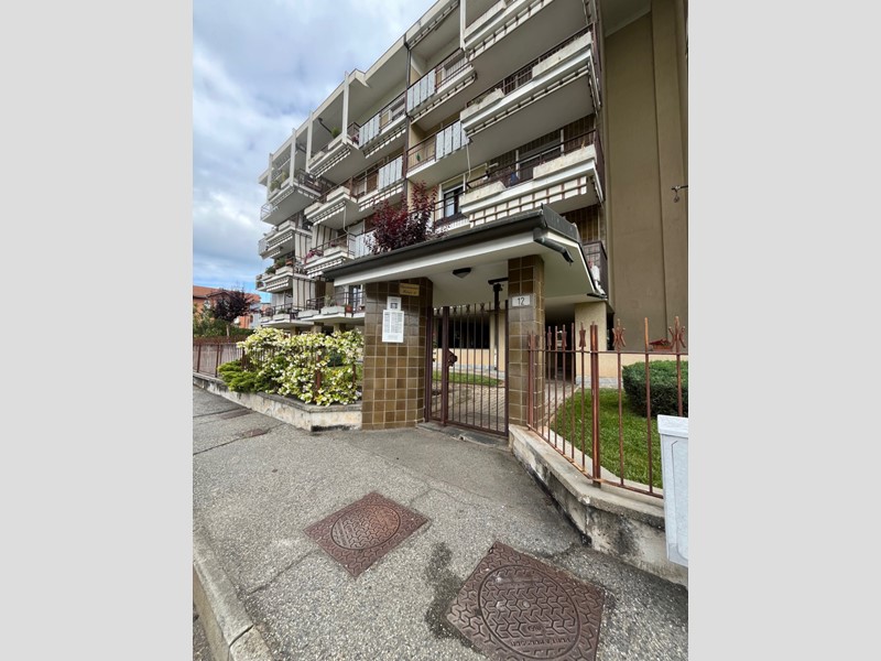 Trilocale in Vendita a Orbassano, 60'000&euro;, 29 m², arredato