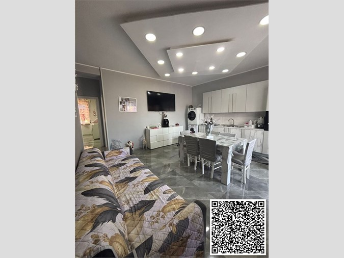 Trilocale in Vendita a Napoli, 119'000&euro;, 75 m²