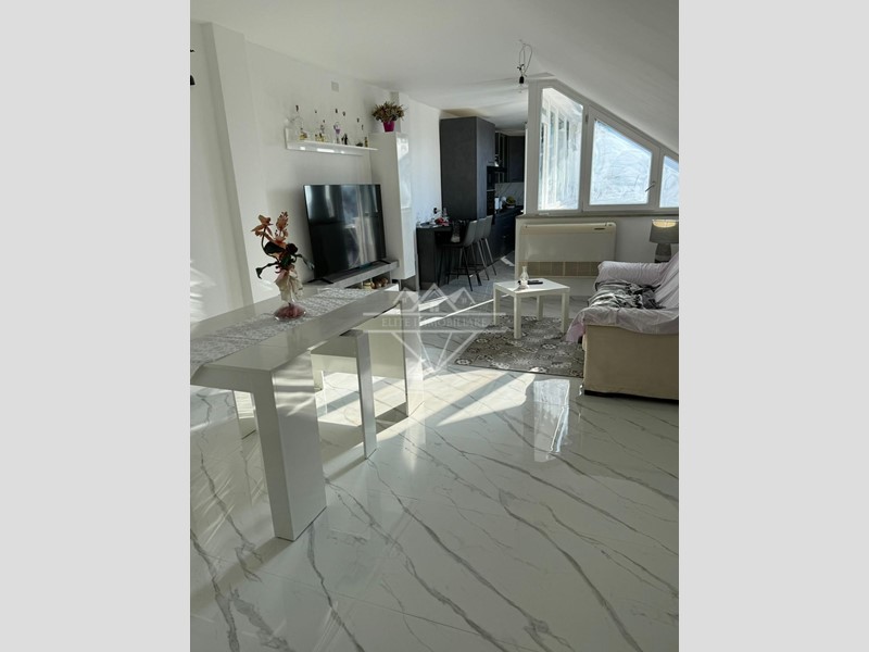 Quadrilocale in Affitto a Castelnuovo Magra, zona Molicciara, 800&euro;, 95 m²