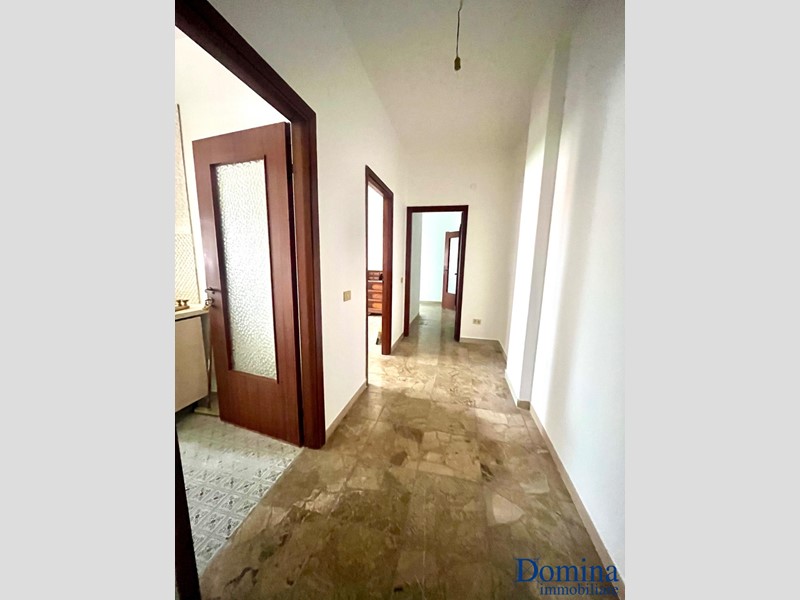 Trilocale in Vendita a Massa, 180'000&euro;, 90 m²