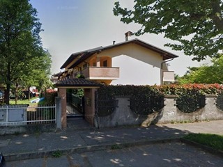 Trilocale in Vendita a Vaprio d'Adda, 135'000&euro;, 94 m², con Box