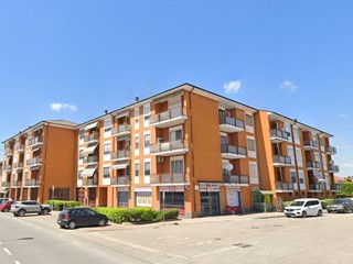 Trilocale in Vendita a Palestro, 10'700&euro;, 65 m², con Box