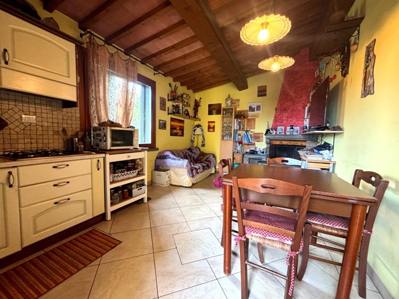 Appartamento in Vendita a Empoli, zona Ponzano, 320'000&euro;, 130 m², con Box
