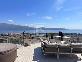 Bilocale in Vendita a Toscolano Maderno, 349'000&euro;, 70 m²