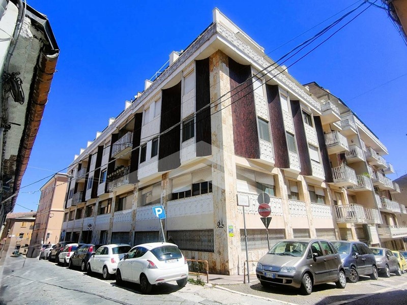 Appartamento in Vendita a Campobasso, 800&euro;, 2000 m²