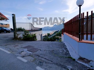 Trilocale in Vendita a Letojanni, 119'000&euro;, 80 m²