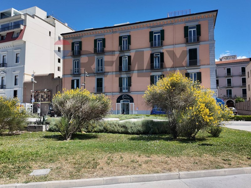 Quadrilocale in Vendita a Castellammare di Stabia, 990'000&euro;, 226 m²