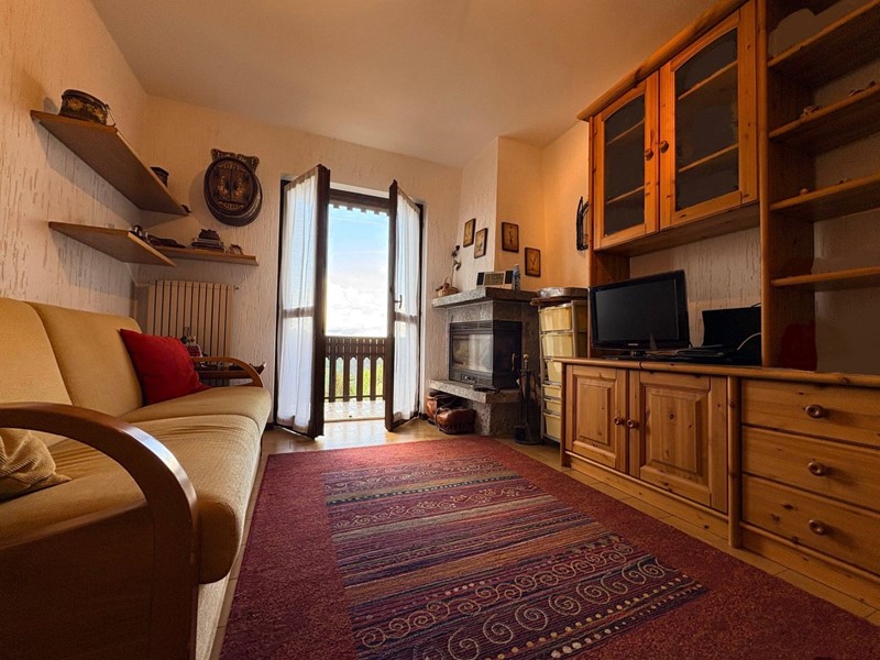 Bilocale in Vendita a Castione della Presolana, 72'000&euro;, 60 m²