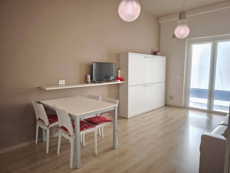 Monolocale in Affitto a Castione della Presolana, 30 m²