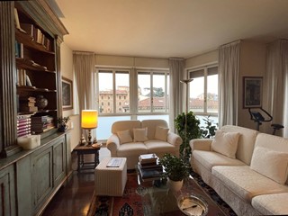 Appartamento in Affitto a Firenze, 3'200&euro;, 160 m²
