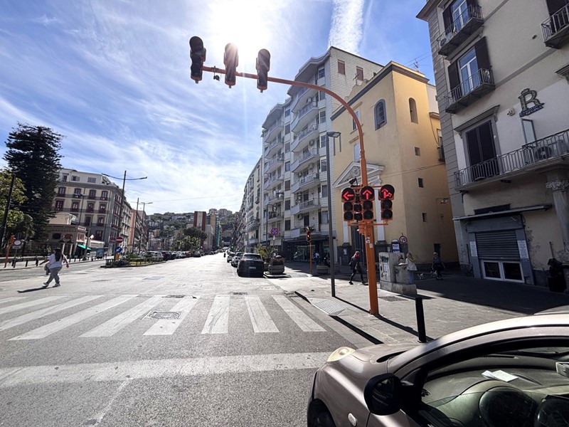 Bilocale in Affitto a Napoli, 1'150&euro;, 90 m²