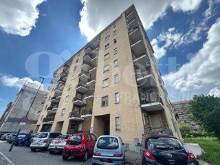 Bilocale in Vendita a Grugliasco, 105'000&euro;, 61 m²