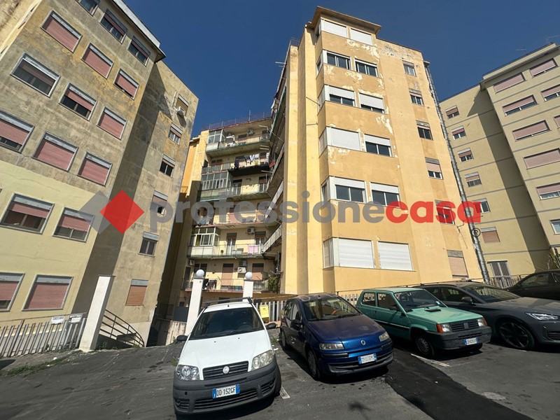 Trilocale in Affitto a Aci Castello, 650&euro;, 76 m², arredato