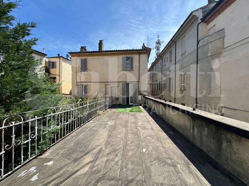 Bilocale in Vendita a Piacenza, 75 m²