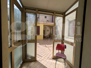 Appartamento in Vendita a Cavarzere, 85'000&euro;, 187 m², arredato