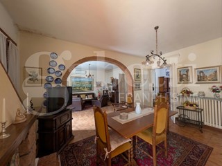 Appartamento in Vendita a Cavarzere, 115'000&euro;, 155 m², arredato