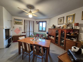 Quadrilocale in Vendita a Canegrate, 295'000&euro;, 170 m², con Box