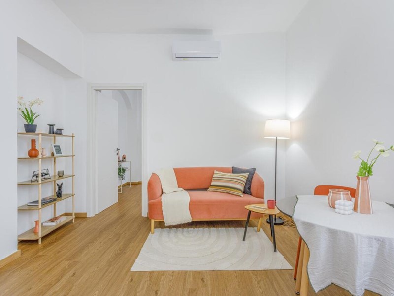 Bilocale in Vendita a Reggio Emilia, zona Centro storico, 135'000&euro;, 47 m², arredato