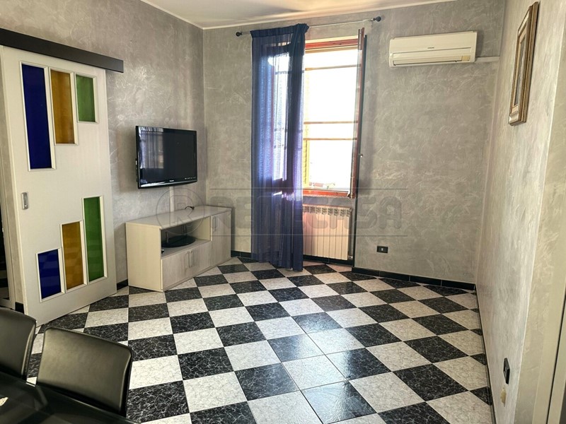 Bilocale in Vendita a Catanzaro, 39'000&euro;, 75 m²