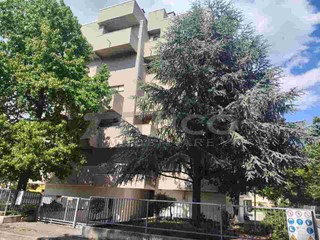Quadrilocale in Vendita a Rovigo, zona San Pio XÂ°, 90'000&euro;, 95 m², arredato, con Box