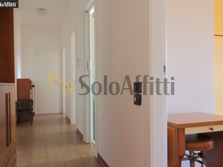 Trilocale in Affitto a Desio, zona Centro storico, 720&euro;, 76 m², arredato, con Box