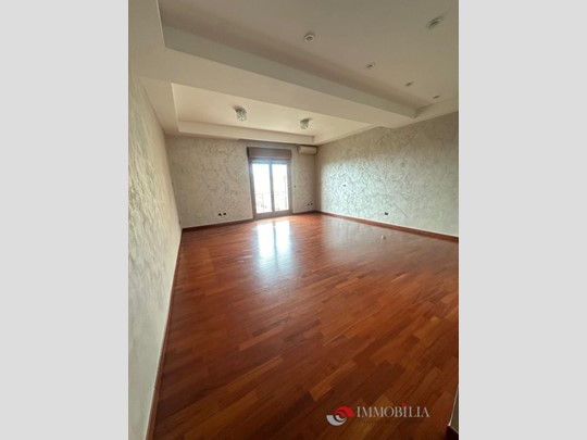 Quadrilocale in Affitto a Melito di Porto Salvo, 120 m²