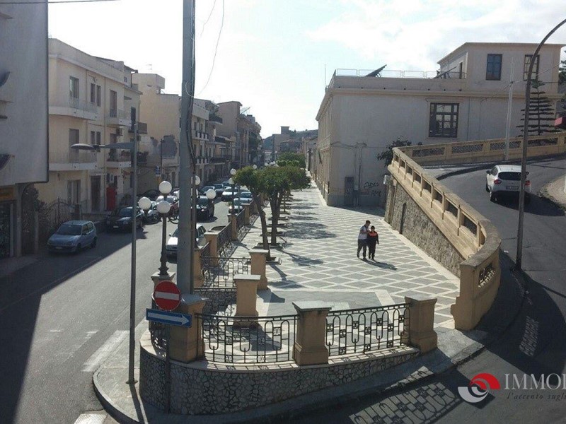 Appartamento in Vendita a Melito di Porto Salvo, 120 m²