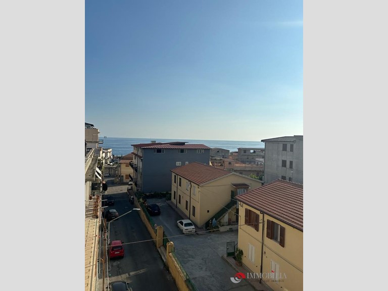 Monolocale in Vendita a Melito di Porto Salvo, 120 m²