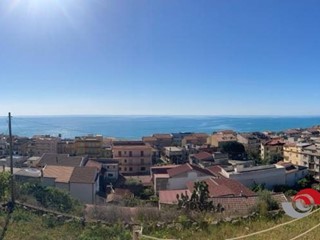 Appartamento in Vendita a Brancaleone, 150 m²