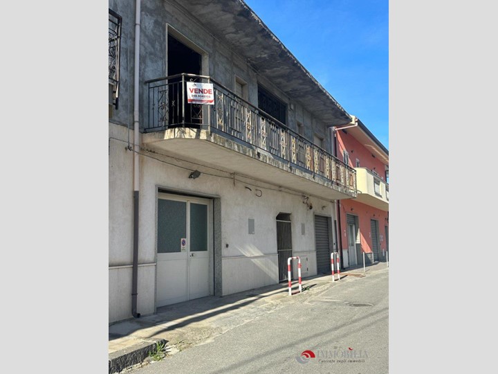 Appartamento in Vendita a Melito di Porto Salvo, 200 m²