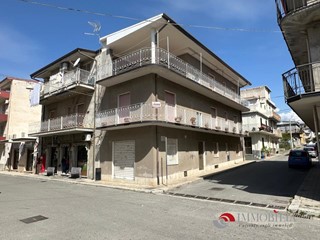 Appartamento in Vendita a Bova Marina, 220 m²